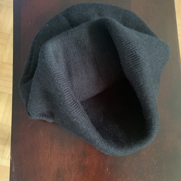 Butterfly Toque - Picture 4 of 7